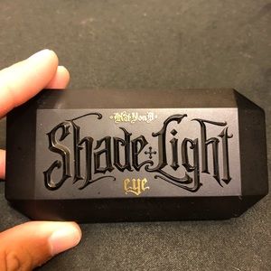 Kat Von D Shade and Light Eye Palette